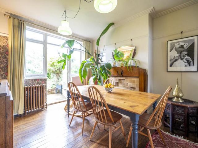 House for sale in Hale End, Greater London