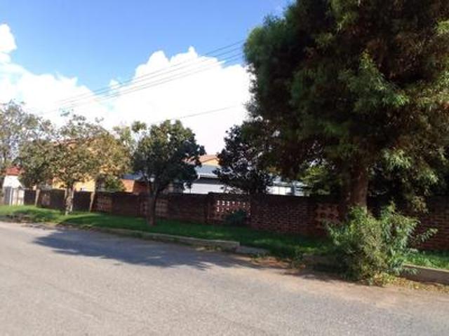 House for sale in Mohlakeng, Gauteng