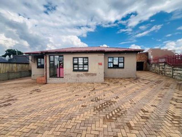 House for sale in Vosloorus, Gauteng