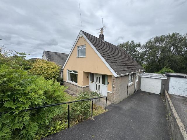 House for sale in Brookhouse, Bare