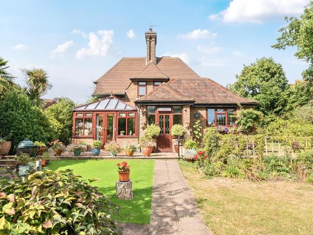 House for sale in Horsham, West Sussex