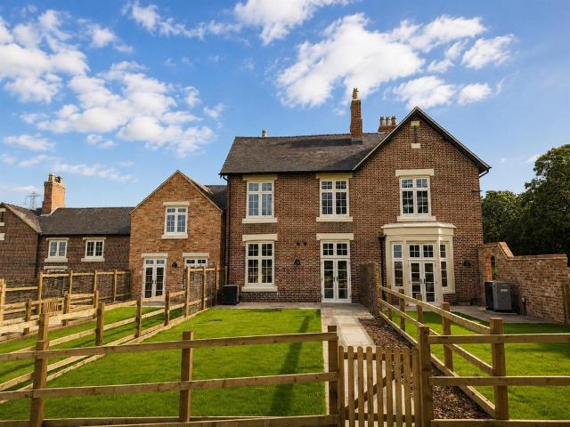 House for sale in Egginton, East Midlands