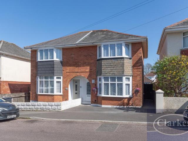 House for sale in Kinson, Bournemouth