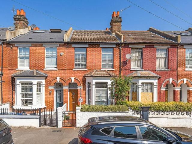 House for sale in Balham, Greater London