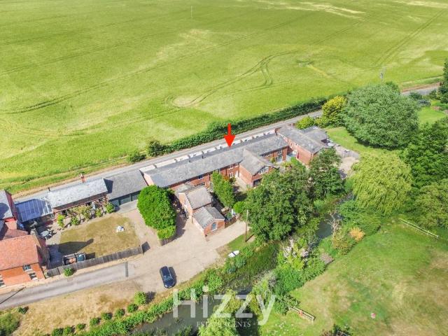 House for sale in Chelmondiston, Suffolk