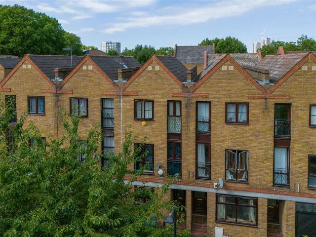 House for sale in Rotherhithe, Greater London