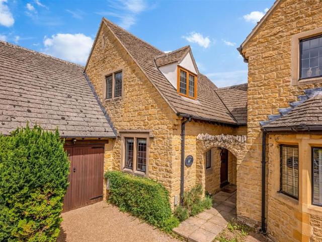 House for sale in Fossebridge, Gloucestershire