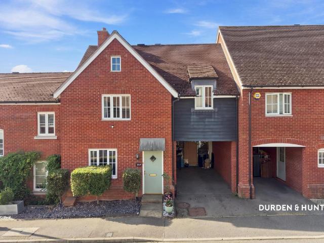 House for sale in Ongar, Epping