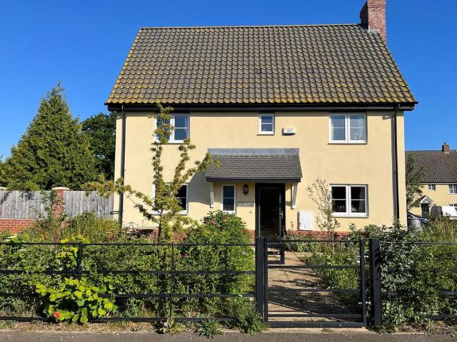 House for sale in Sutton, Eastbridge