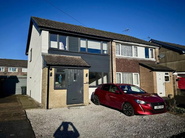 House for sale in Charlesworth, East Midlands