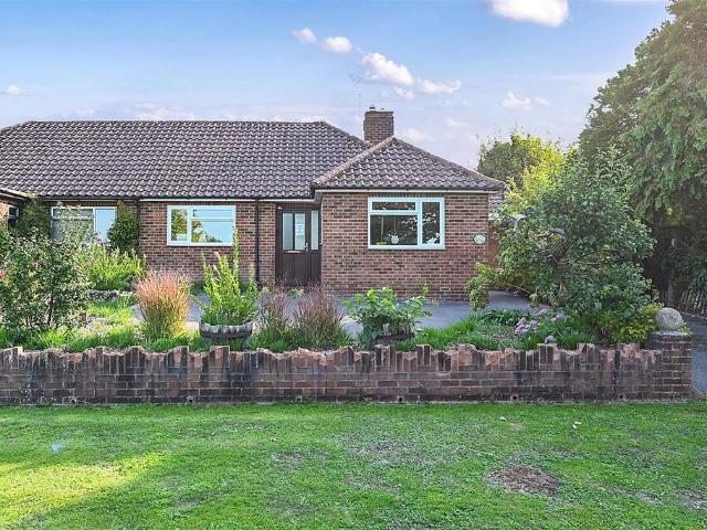 House for sale in Littleworth, Horsham