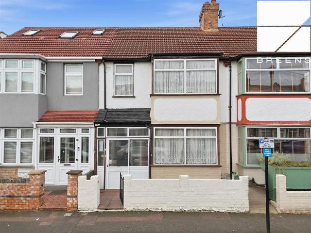 House for sale in Hale End, Greater London