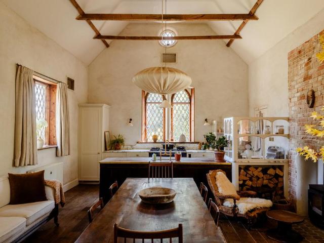 House for sale in Barton Stacey, Hampshire