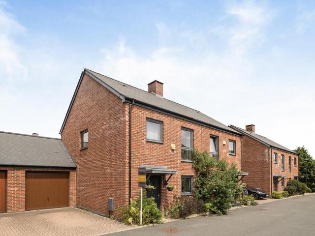 House for sale in Cowley, Greater London