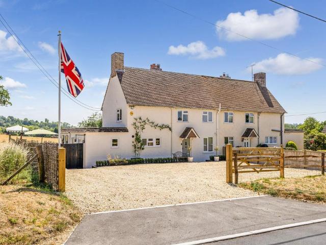 House for sale in Durnford, Upper Woodford