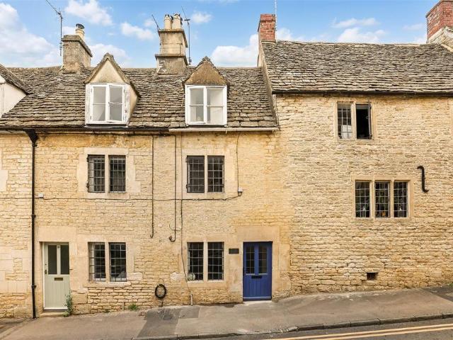 House for sale in Minchinhampton, School House