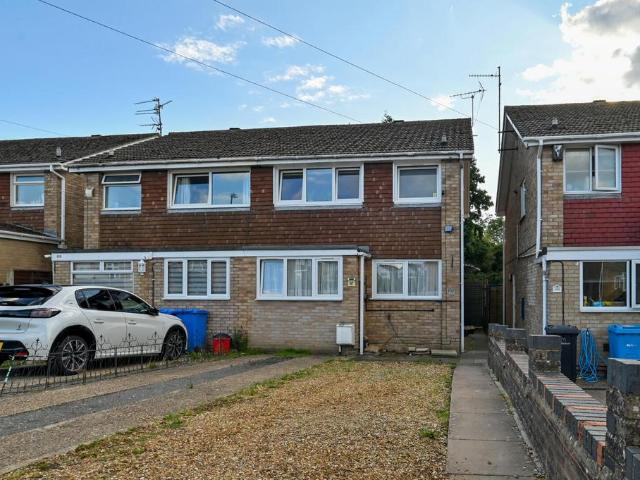 House for sale in Burton Latimer