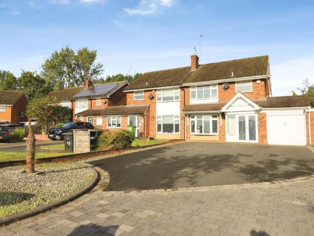 House for sale in Wombourne, South Staffordshire