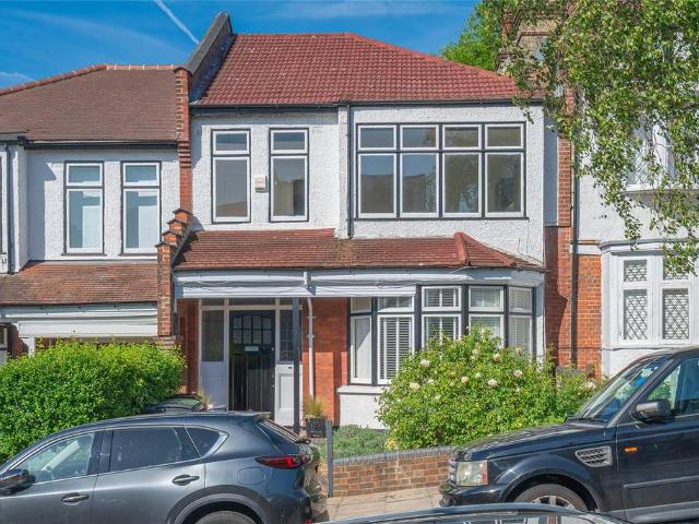 House for sale in Muswell Hill, Greater London
