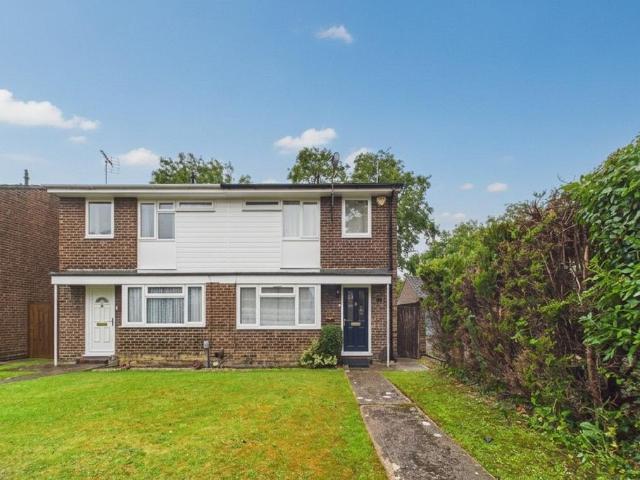 House for sale in Holybrook, West Berkshire