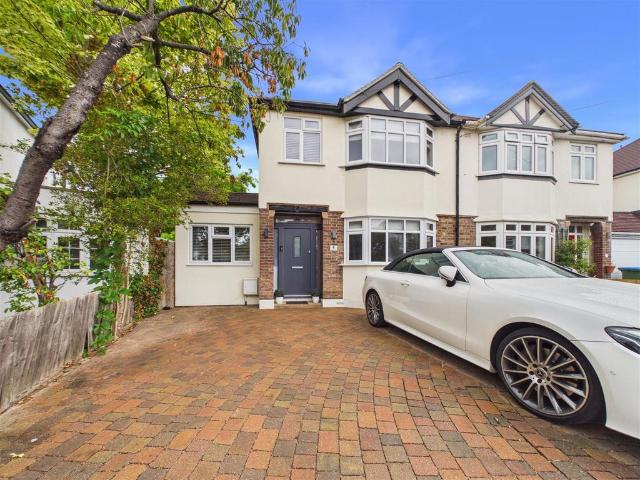 House for sale in Blackhills, Surrey