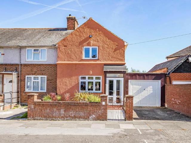 House for sale in Carterhatch, Greater London