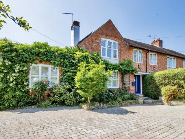House for sale in Hawkenbury, Sandown Park