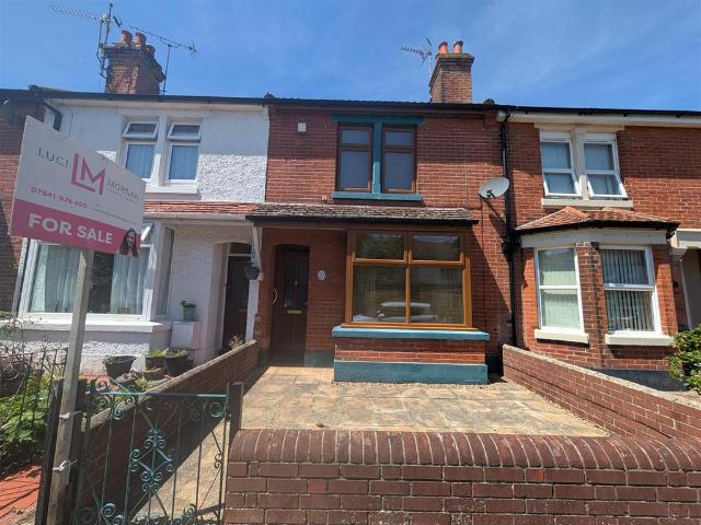 House for sale in Eastleigh, Helford
