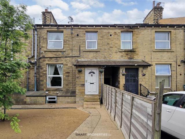 House for sale in Highfields, Huddersfield