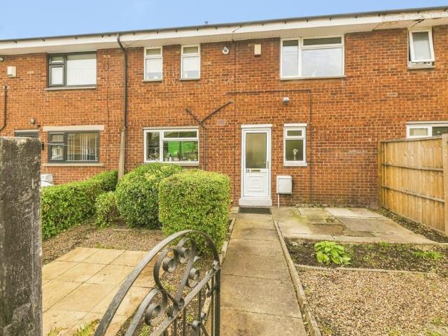 House for sale in Batley, West Yorkshire