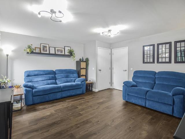 House for sale in Spring Park, Luton