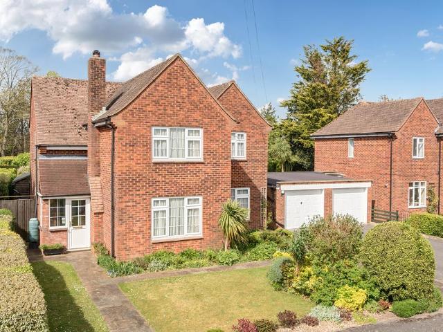 House for sale in Littlecote, West Sussex