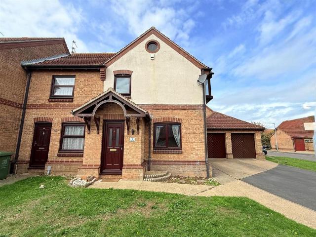 House for sale in Caister-on-Sea, Great Yarmouth