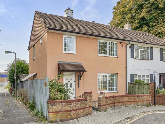 House for sale in Clapham, Greater London