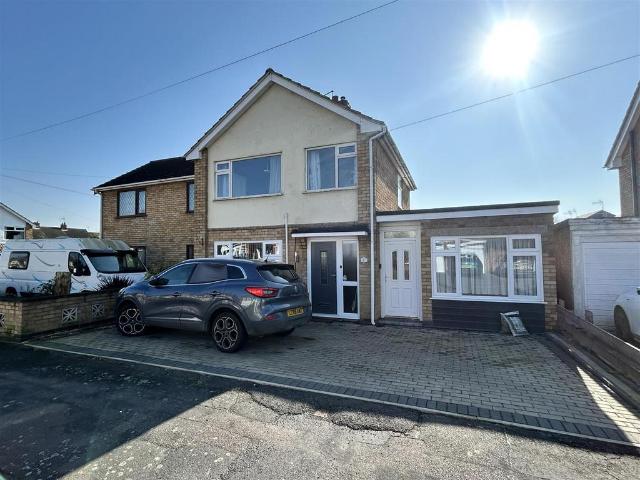 House for sale in Elmfield, Leicestershire
