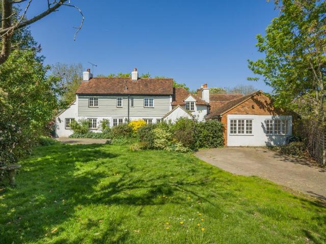 House for sale in Five Acres, Hertfordshire