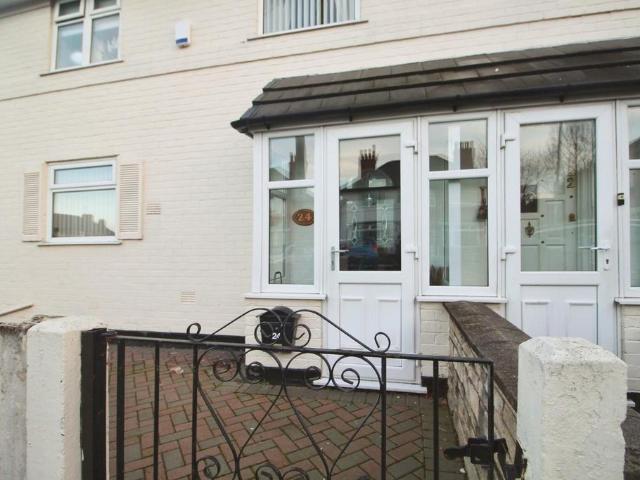 House for sale in Georgia, Greater Manchester