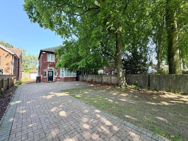 House for sale in Acklam, Normanby