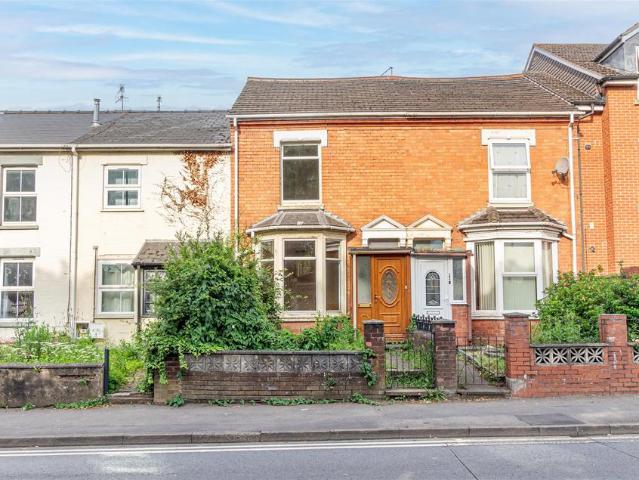 House for sale in Diglis, Worcestershire