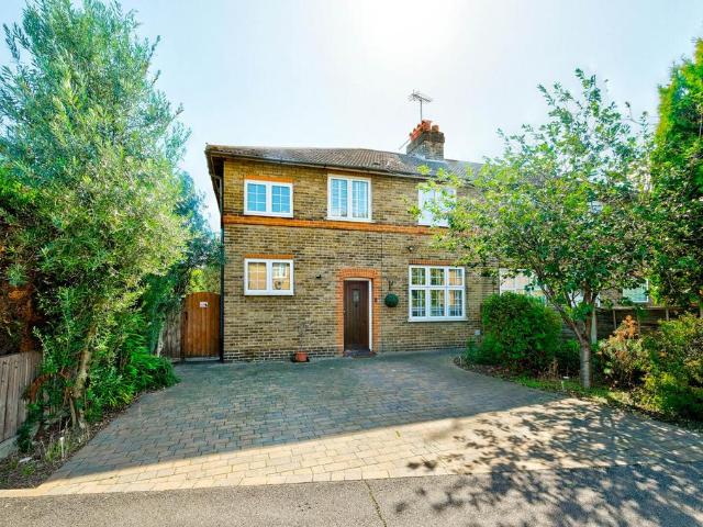 House for sale in Wanstead, Greater London