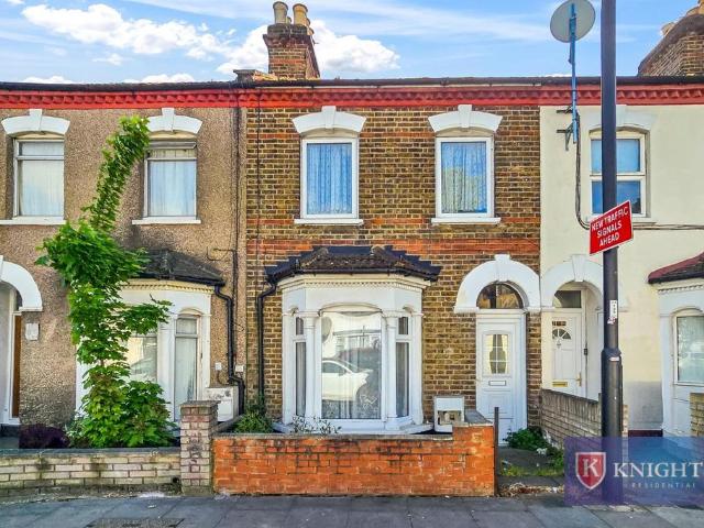 House for sale in Greater London