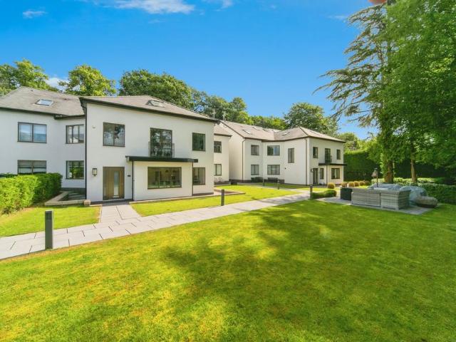 House for sale in Allerton, Calderstones