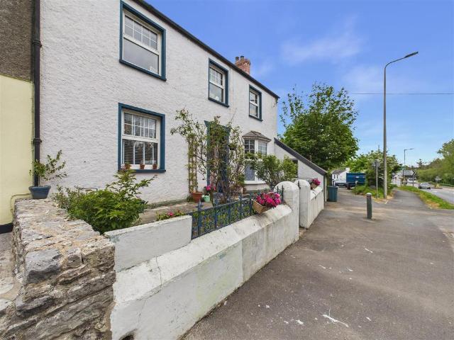 House for sale in Carew, Wales