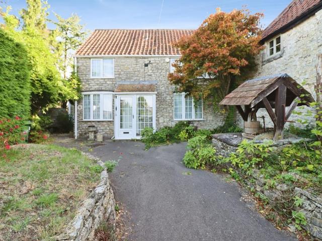 House for sale in Parkfield, Pucklechurch