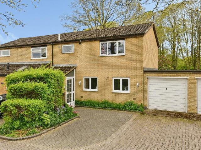 House for sale in Broadwater, Shephall