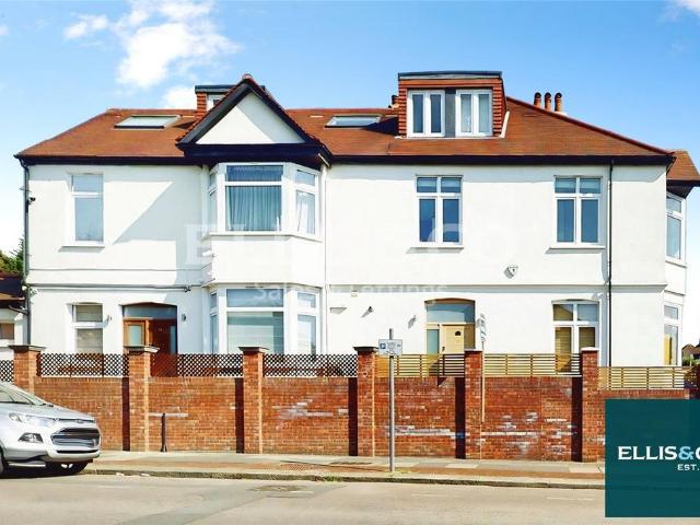 House for sale in London Borough of Barnet, Greater London