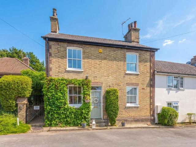 House for sale in Ivinghoe
