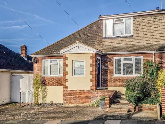 House for sale in Alton Barnes, Essex