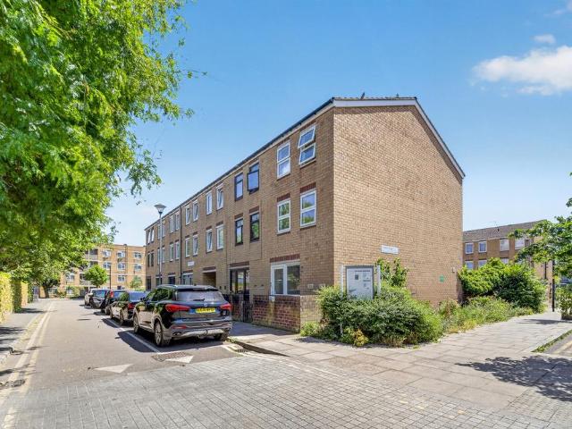 House for sale in Dalston, De Beauvoir Town