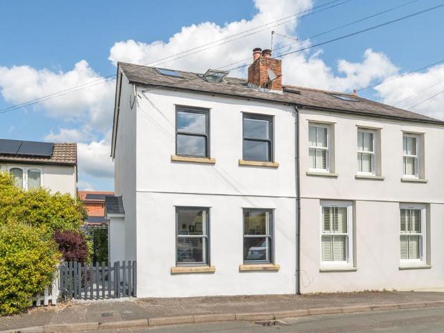 House for sale in Sunningdale